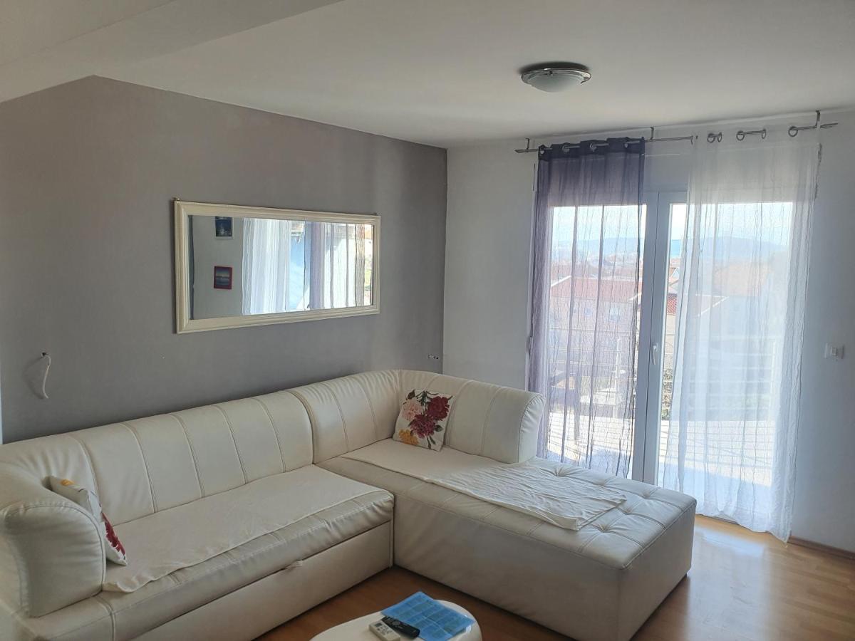 Cozy Two-Bedroom Apartment Zadar Buitenkant foto