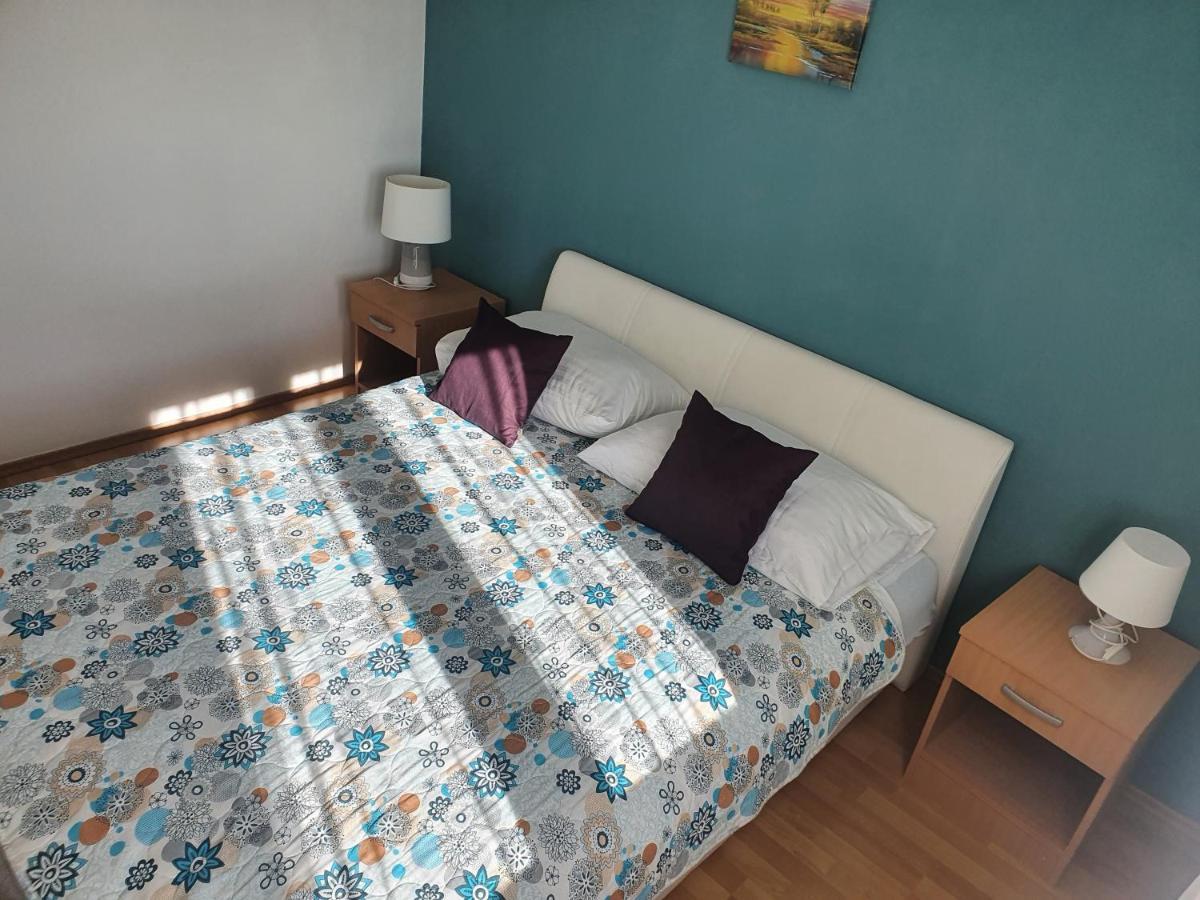 Cozy Two-Bedroom Apartment Zadar Buitenkant foto