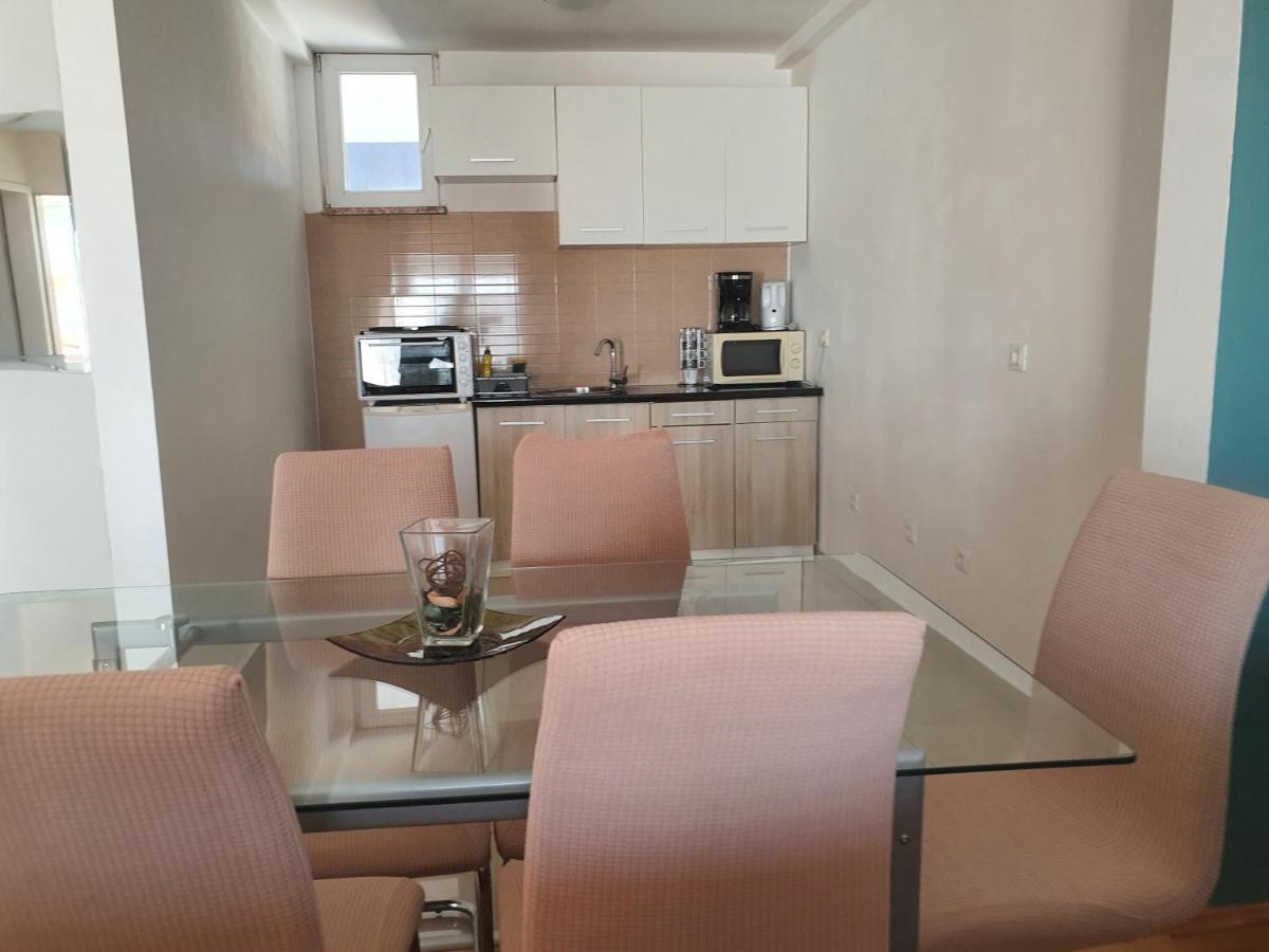 Cozy Two-Bedroom Apartment Zadar Buitenkant foto